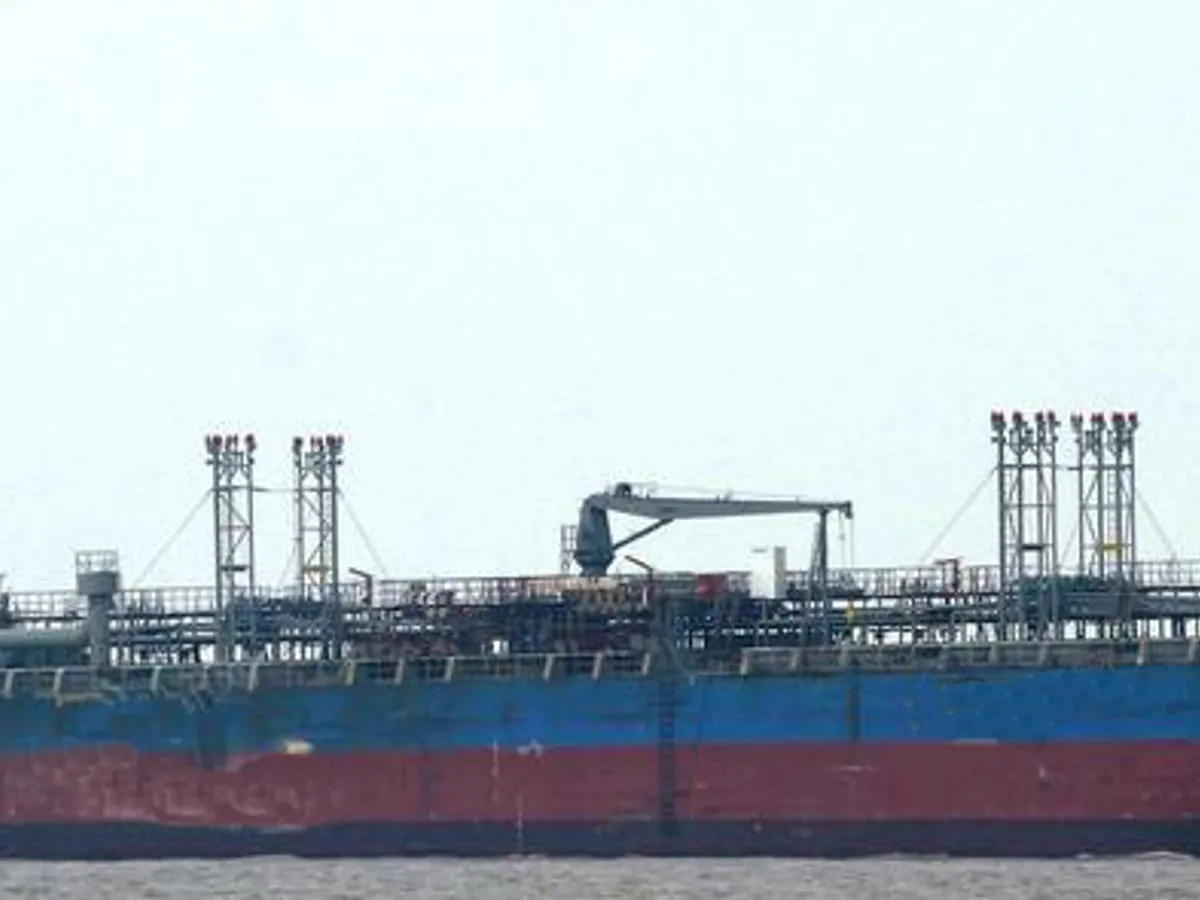Нефтеналивной/химический танкер на продажу