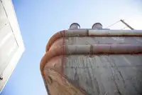 Баржа на продажу