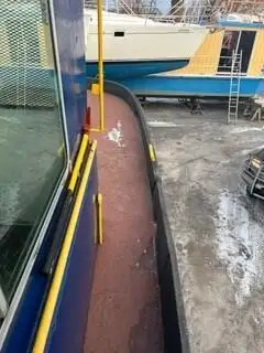 Буксир на продажу