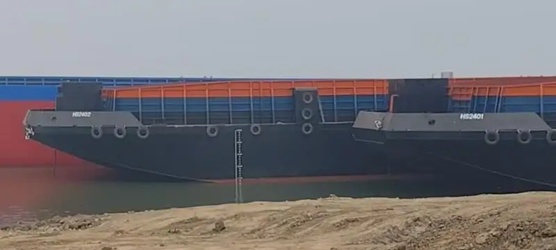 Баржа на продажу