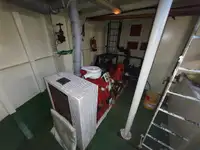 Баржа на продажу