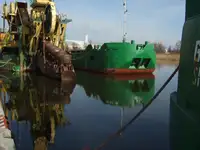 Баржа на продажу