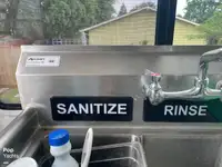 Катамаран на продажу