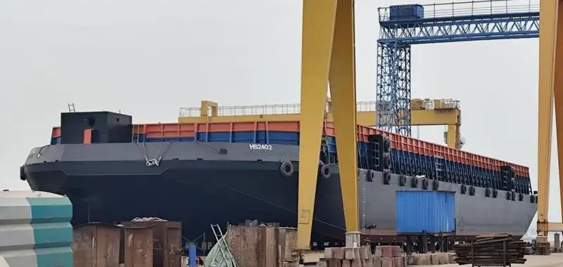 Баржа на продажу