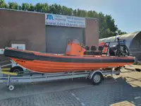 Жесткая надувная лодка на продажу