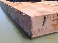 Баржа на продажу