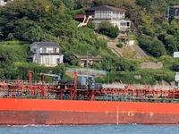 Нефтеналивной/химический танкер на продажу