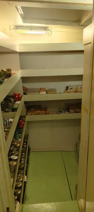 Судно снабжения на продажу