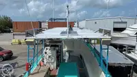 Круизное судно на продажу