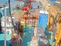 Судно с краном на продажу