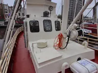 Пилотное судно на продажу
