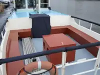 Баржа на продажу