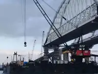 Судно с краном на продажу