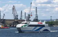 Катамаран на продажу