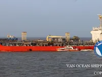 Нефтеналивной/химический танкер на продажу