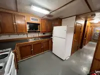 Буксир для перевозки экипажа на продажу
