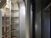 Баржа на продажу