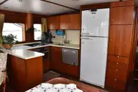 Траулер на продажу
