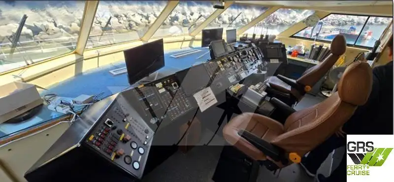 Круизное судно на продажу