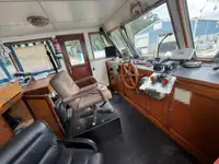 Паром на продажу