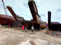 Баржа на продажу