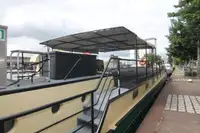 Баржа на продажу