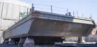Баржа на продажу