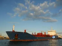 Нефтеналивной/химический танкер на продажу