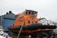 Буксир для перевозки экипажа на продажу