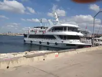 Круизное судно на продажу