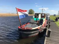 Буксир на продажу