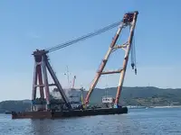 Судно с краном на продажу