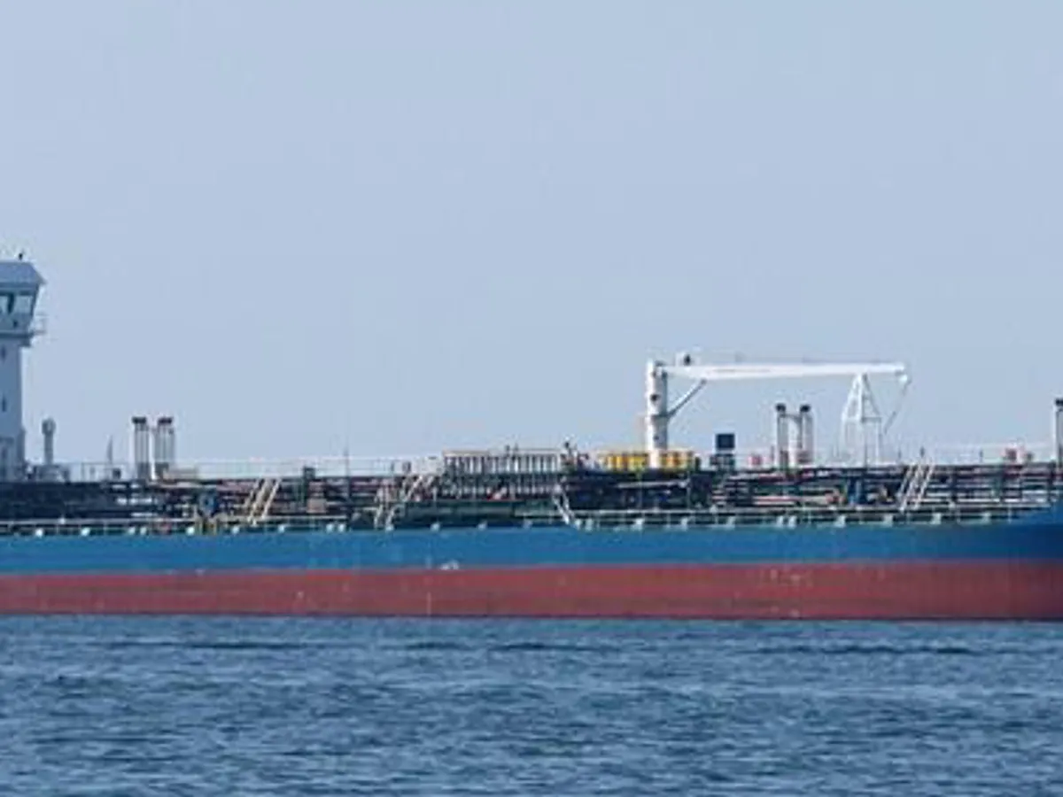 Нефтеналивной/химический танкер на продажу