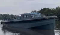 Буксир для перевозки экипажа на продажу