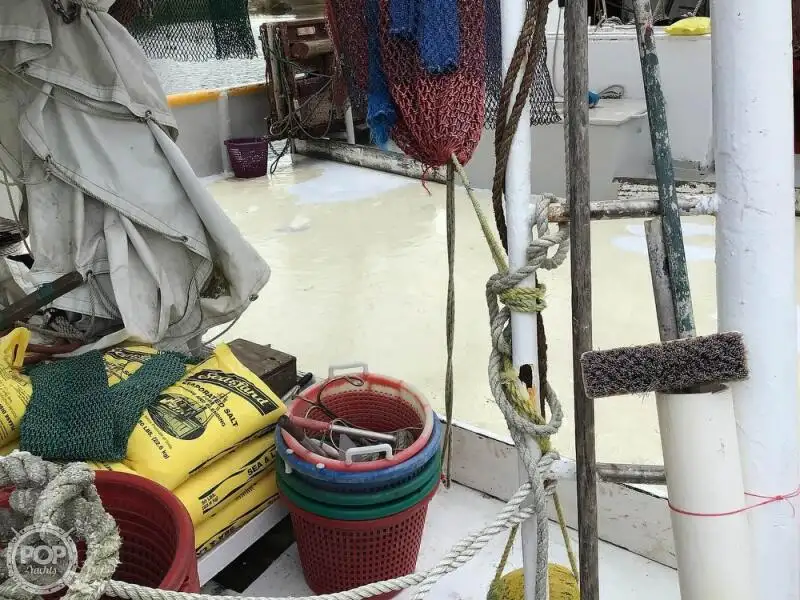 Траулер на продажу