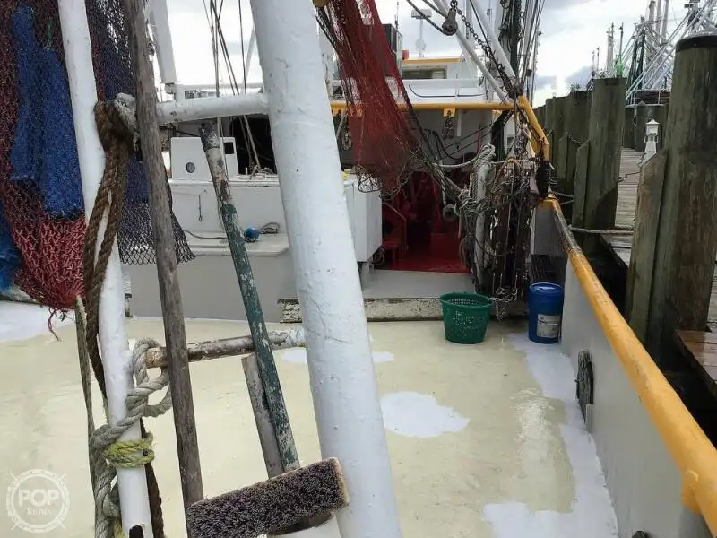 Траулер на продажу