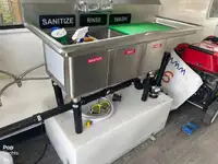 Катамаран на продажу