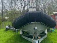 Жесткая надувная лодка на продажу