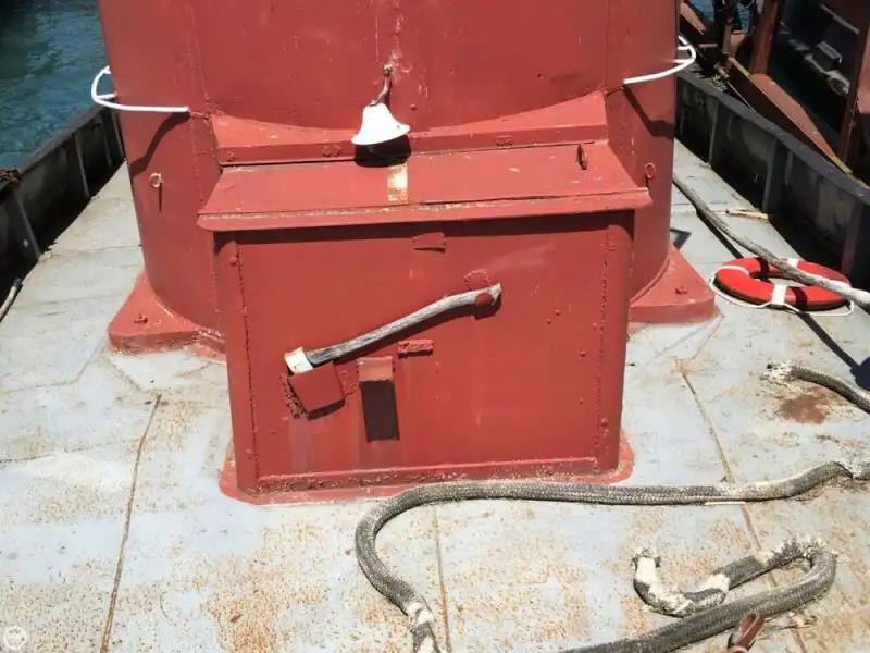 Буксир на продажу