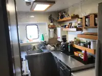 Буксир на продажу