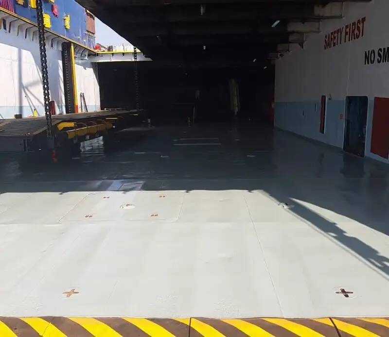 Сухогруз на продажу