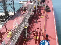 Нефтеналивной/химический танкер на продажу