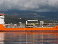 Нефтеналивной/химический танкер на продажу