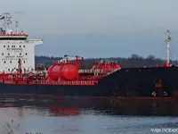 Нефтеналивной/химический танкер на продажу