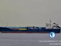 Нефтеналивной/химический танкер на продажу