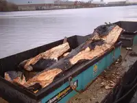 Баржа на продажу