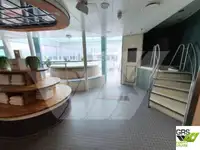 Круизное судно на продажу