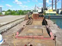 Баржа на продажу