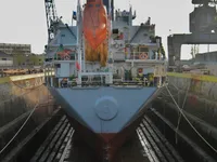 Нефтеналивной/химический танкер на продажу