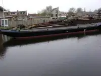 Баржа на продажу